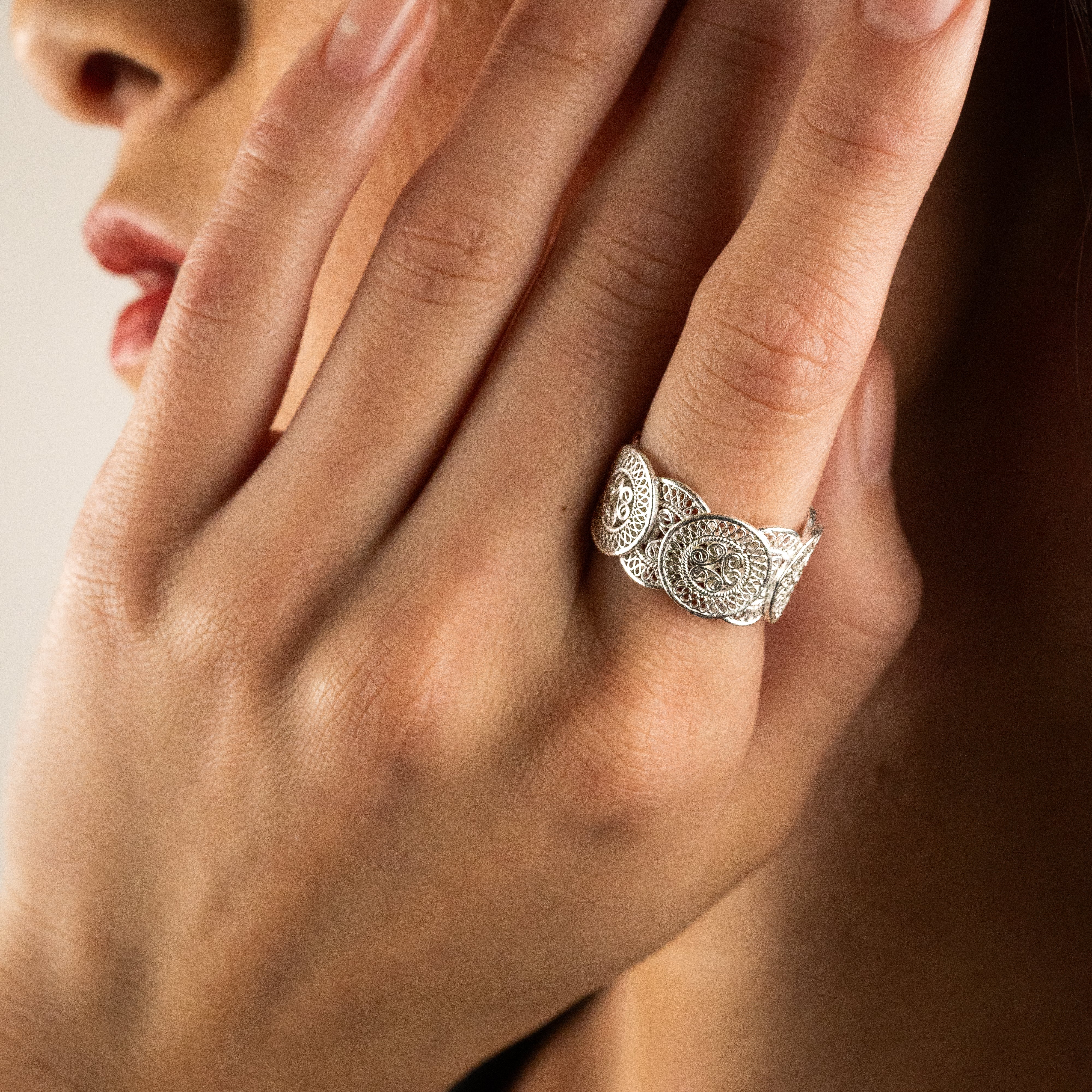 Rhythmic Drum Filigree Ring