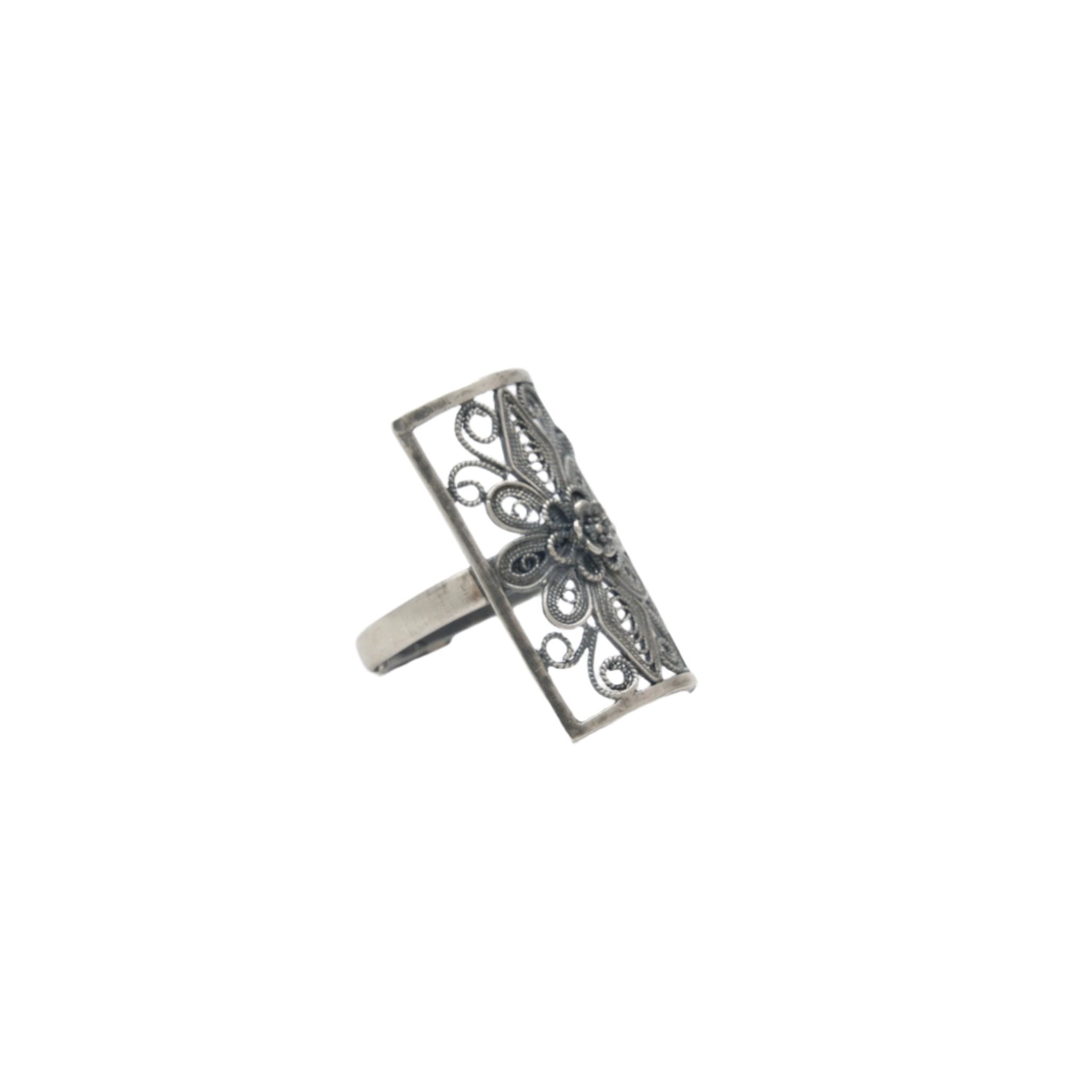 Ebnix Classic Filigree Band Ring with vintage silver finish and elegant handcrafted filigree details.